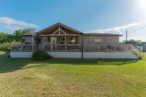 339 6th St, San Leon, TX 77539