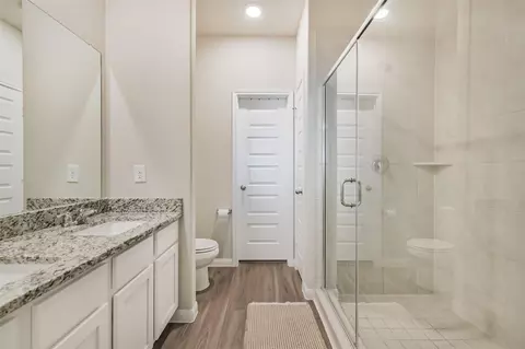Bath - 2424 Shellcracker Dr, Conroe, TX 77384 photo 2 of 5