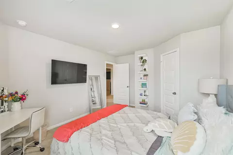 Bedroom - 2424 Shellcracker Dr, Conroe, TX 77384 photo 10 of 12
