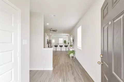 Entry Way - 2424 Shellcracker Dr, Conroe, TX 77384 photo 1 of 2