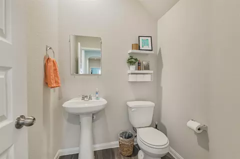 Bath - 2424 Shellcracker Dr, Conroe, TX 77384 photo 1 of 5