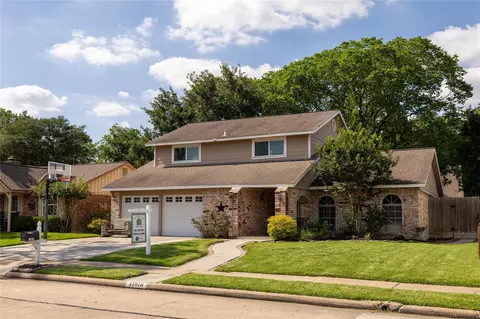 11918 Dorrance Ln, Meadows Place, TX 77477