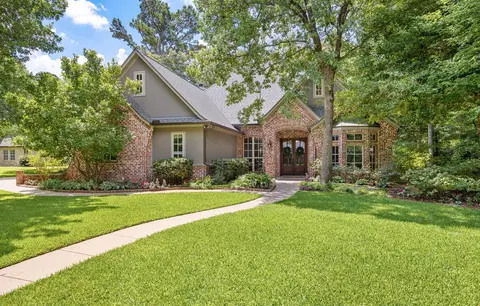 1915 Stonegate Valley Dr, Tyler, TX 75703