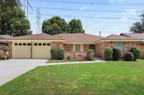 1009 N Amy Dr, Deer Park, TX 77536
