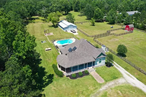 10885 Post Oak Dr, Conroe, TX 77385