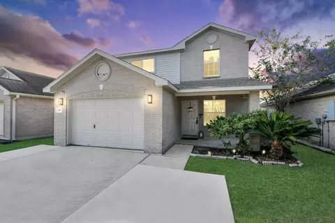 3207 Jorns St, Houston, TX 77045