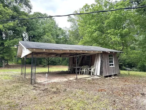 Exterior - 704 Elder St, Colmesneil, TX 75938 photo 16 of 20