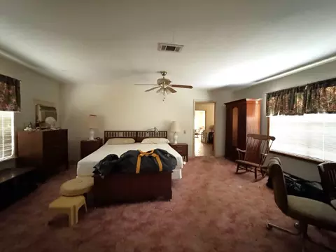 Bedroom - 704 Elder St, Colmesneil, TX 75938 photo 1 of 4