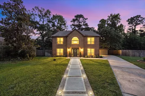 129 N Rainbow Ridge Cir, The Woodlands, TX 77381