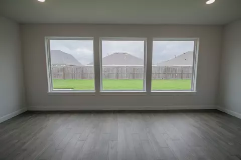 Living - 16 Greystone Ct, Angleton, TX 77515 photo 4 of 4