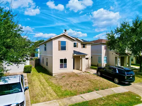 18914 Remington Mill Dr, Houston, TX 77073