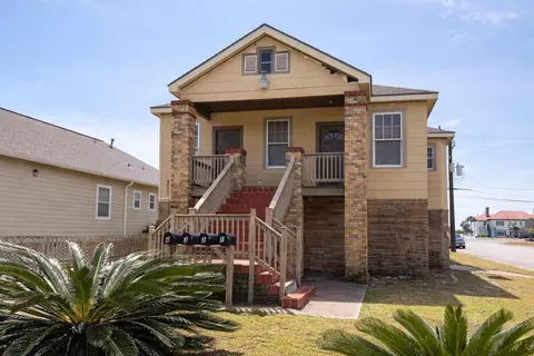 627 Sealy Ave, Galveston, TX 77550