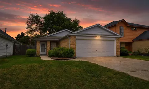 13642 Paxton Dr, Houston, TX 77014