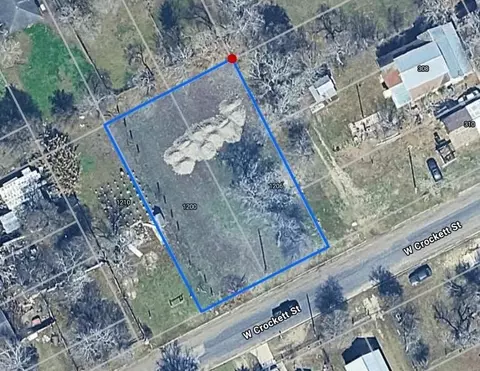1200-1206 W Crockett St, Beeville, TX 78102