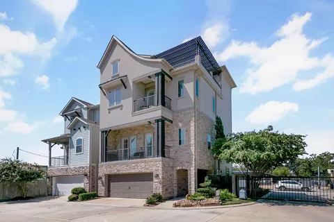 1415 Maple Stream Dr, Houston, TX 77043