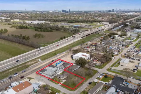 12219 12221 - 4107 B St Alief Clodine Rd, Houston, TX 77082
