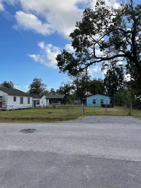 7339 Lewiston St, Houston, TX 77049