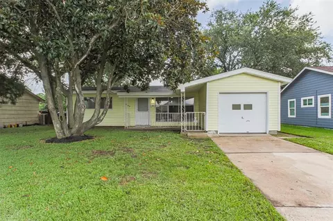 1306 Glencrest Dr, Pasadena, TX 77502 photo 1