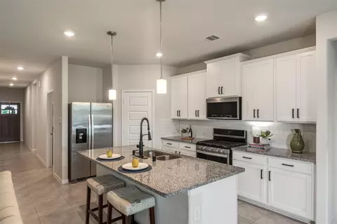 Kitchen - 2011 Stella Pine Dr, Tomball, TX 77375 photo 2 of 4