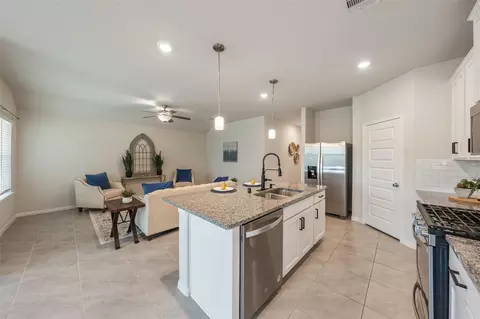 Kitchen - 2011 Stella Pine Dr, Tomball, TX 77375 photo 4 of 4