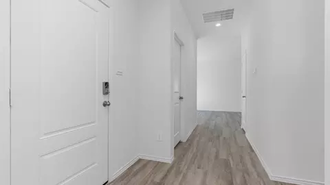 Entry Way - 6846 Spur Creek Dr, Rosenberg, TX 77471 photo 1 of 2