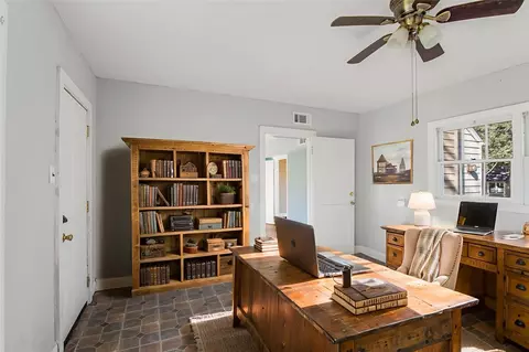 1207 E 27th St, Bryan, TX 77803 photo 9