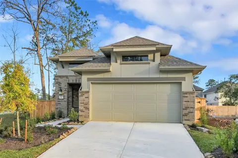 322 Highland Bayou Dr, Conroe, TX 77304