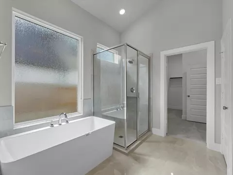 Bath - 22607 Ruby Forest Rd, Tomball, TX 77377 photo 2 of 3