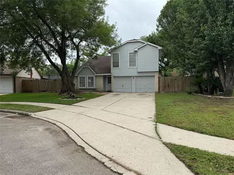 313 Thistlewood Ct, League City, TX 77573