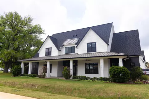 21823 White Oak View Dr, Tomball, TX 77375