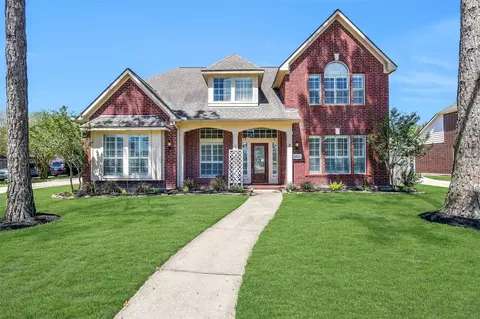 2864 Everett Dr, Friendswood, TX 77546