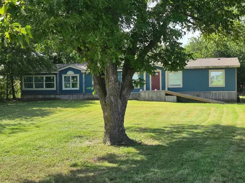 1120 Battle Lake Rd, Hallsburg, TX 76682