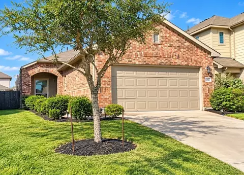6427 Macroom Meadows Ln, Houston, TX 77048