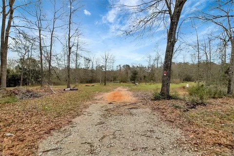 107 Bonnie Crk, Coldspring, TX 77331