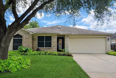 2418 Honey Locust Dr, Katy, TX 77449