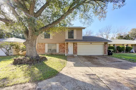 6910 Navidad Rd, Houston, TX 77083