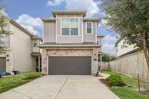 4719 Glen Isle Dr, Houston, TX 77009
