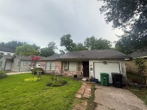 6606 Foster St, Houston, TX 77021