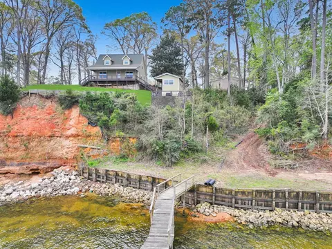 270 Andrew Jackson Cir, Hemphill, TX 75948