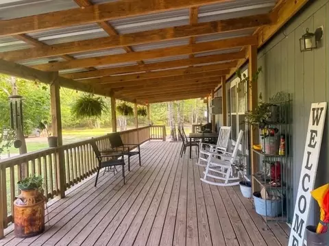 Exterior - 476 Camp Branch Rd, Trinity, TX 75862 photo 5 of 10