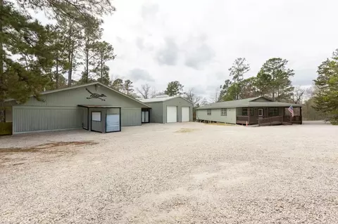 861 State Highway 19, Huntsville, TX 77320