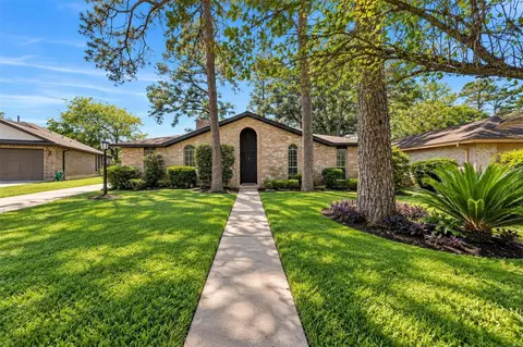 2214 Millhouse Rd, Houston, TX 77073
