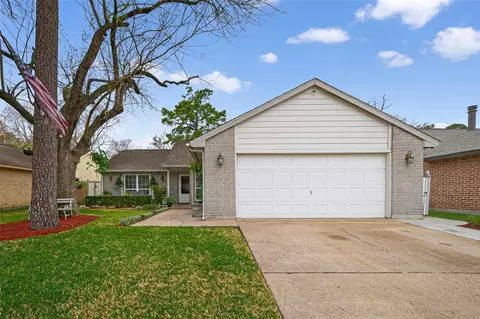 2902 Kingfisher Dr, Humble, TX 77396