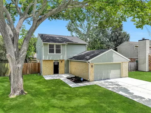 2710 Merrimac Dr, League City, TX 77573