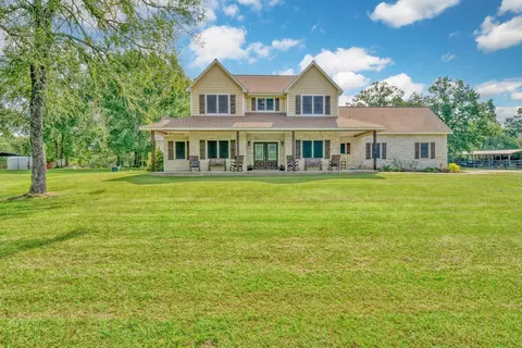 26 Woodland Hills Dr, Huntsville, TX 77320
