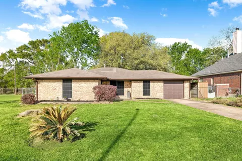 6515 Ashton St, Houston, TX 77091