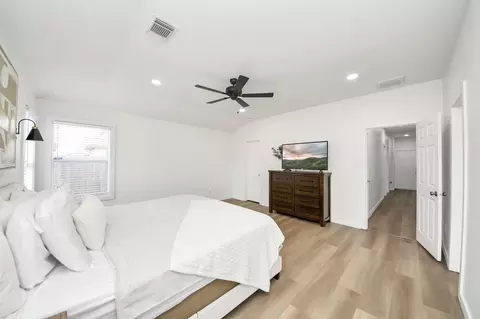 Bedroom - 3230 Legends Creek Dr, Spring, TX 77386 photo 2 of 6