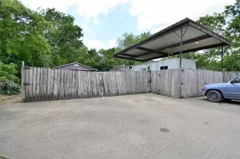 14629 W Hardy Rd, Houston, TX 77060