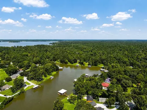 View/Area - 332 Red Oak Ln, Trinity, TX 75862 photo 6 of 9