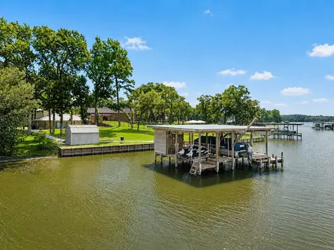 View/Area - 332 Red Oak Ln, Trinity, TX 75862 photo 4 of 9